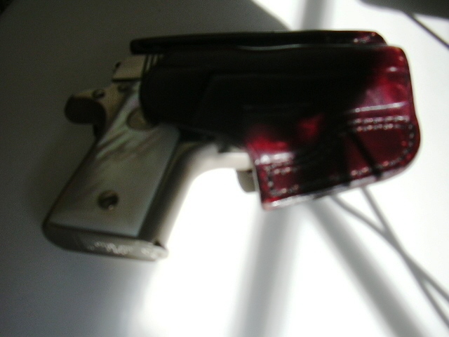 Small gun pocket holster