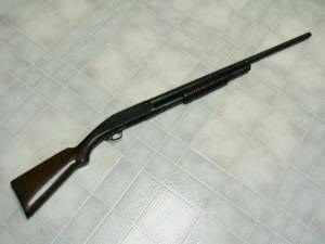 1909 Remington UMC pump shotgun
