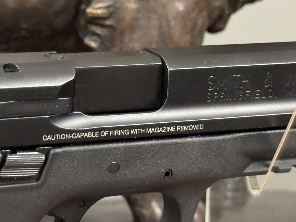Smith & Wesson M&P 9 Pro Series handgun detail